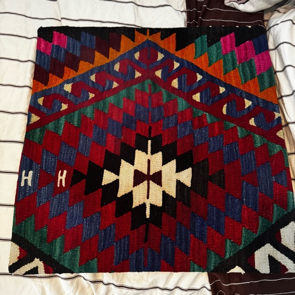 HANDMADE Decorative multicolor kilim pillow cover 24x24 inch - Picture 2 of 5